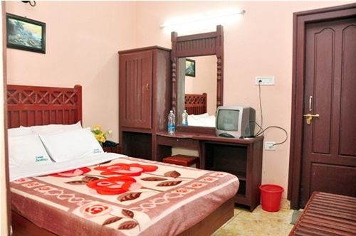 Fabexpress Luminos Dwelling Ikka Nagar Hotel Munnar Bagian luar foto